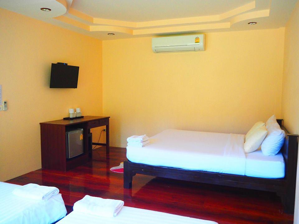 Hotel Bansuansiriwat Ban Tak Exterior foto